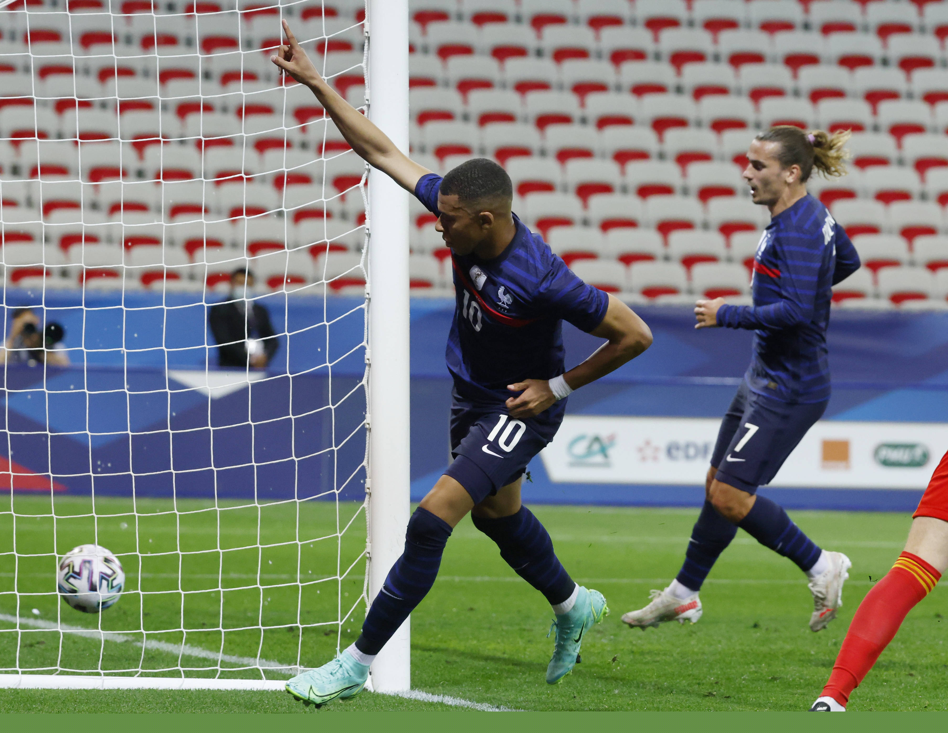 文托拉：齐沃的沟通方式非常有效，球员更愿意为他赴汤蹈火（文托拉：齐沃沟通有方，球员更愿为其全力以赴）