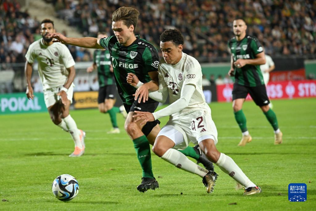 德足协CEO：正研究球员更换会籍后，原协会是否可以获得补偿（德国足协CEO：评估球员变更会籍后原协会是否应获补偿）