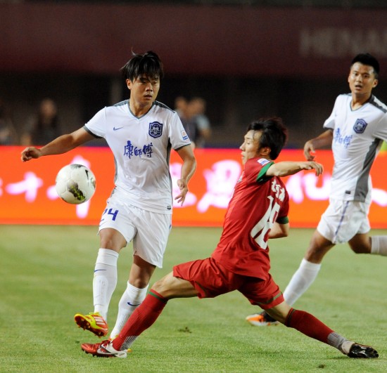 里程碑，徐新已为上海海港出战100场比赛（徐新迎职业里程碑：代表上海海港出战第100场）