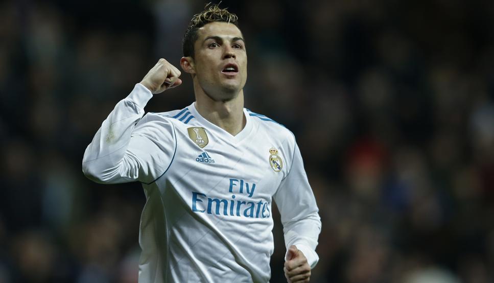 J1联赛2025年度最佳阵：相马勇纪、田中聪入选，2名外援在列（J1联赛2025最佳阵容揭晓：相马勇纪、田中聪上榜，两名外援入围）