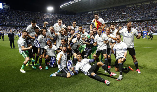 2次，阿劳霍是欧冠改制以来染红次数并列最多的巴萨球员（欧冠改制后，阿劳霍两次染红，追平巴萨队内最多纪录）