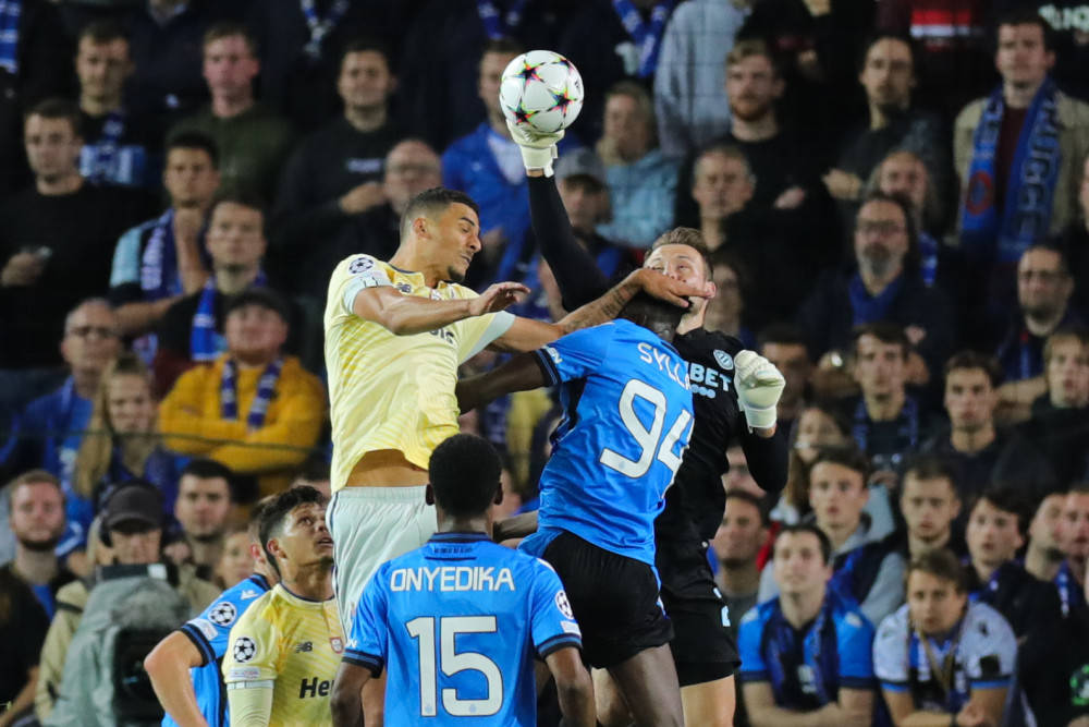 足球中超新援顺利完成注册，或将迎首秀（中超新援已完成注册，有望迎来首秀）