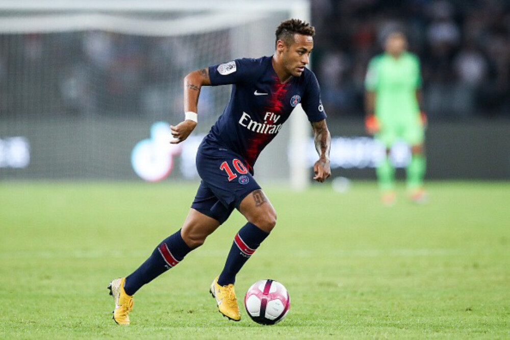 萨利巴身价上涨至9000万欧，成为世界上身价最高的后卫（萨利巴估值飙至9000万欧，荣登全球后卫身价第一）