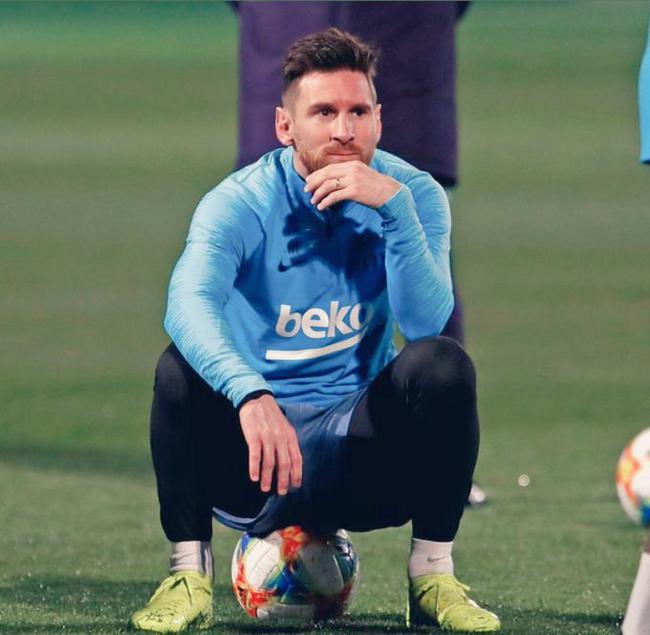 记者：热刺不会在冬窗召回武什科维奇，球员将留在汉堡（记者：热刺冬窗不召回武什科维奇，球员将继续效力汉堡）