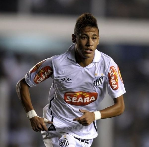 蔚山代理主帅：向球迷道歉，但老被骂真的让我很烦（蔚山代理主帅向球迷致歉：总被骂让我很烦）